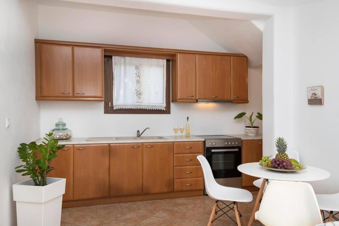 Zoe & Zen Collection Apartment ปาริเกีย ภายนอก รูปภาพ