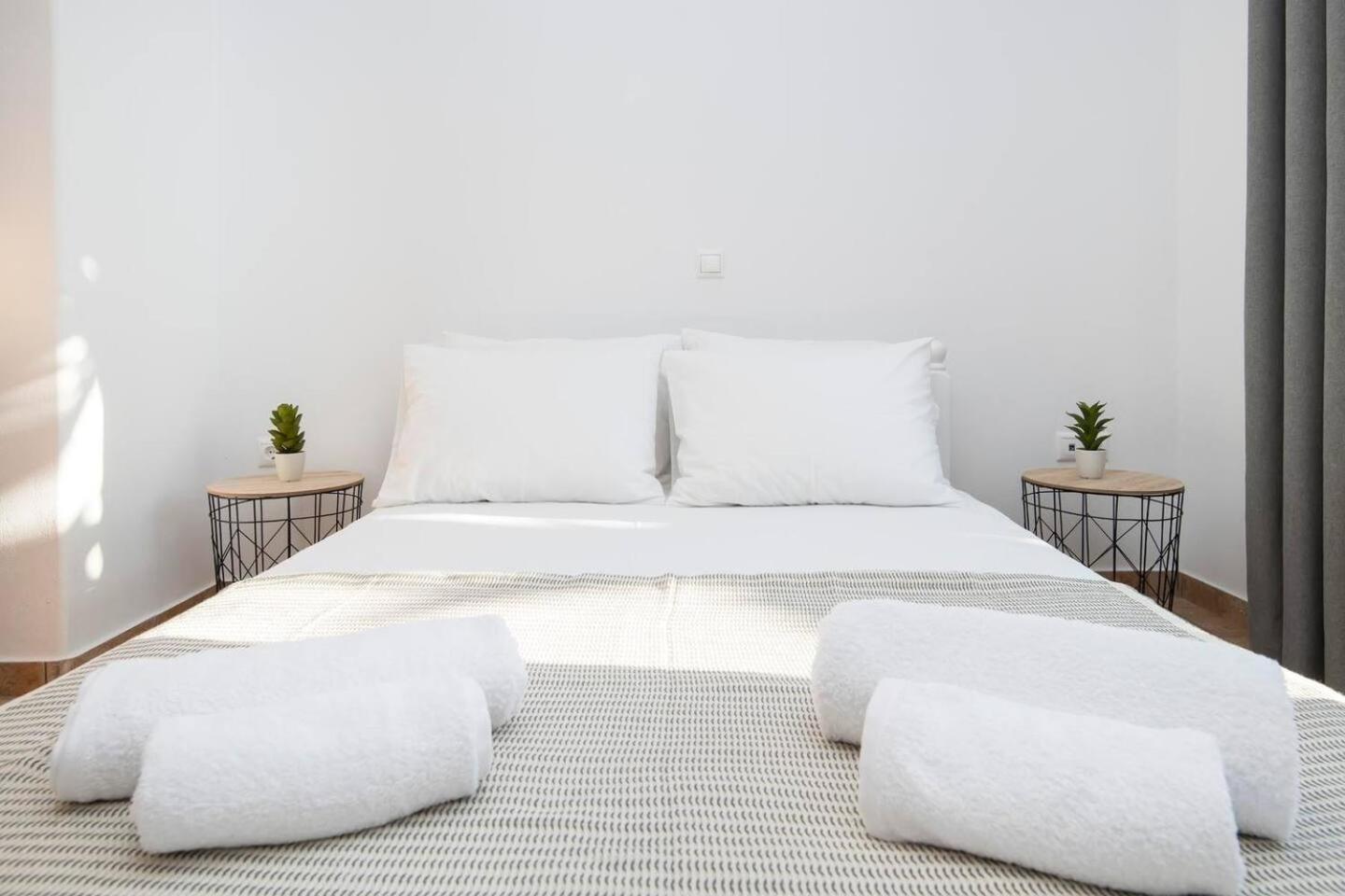 Zoe & Zen Collection Apartment ปาริเกีย ภายนอก รูปภาพ